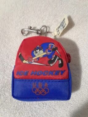 Vintage Looney tunes Olympic Ice Hockey coin purse keyring